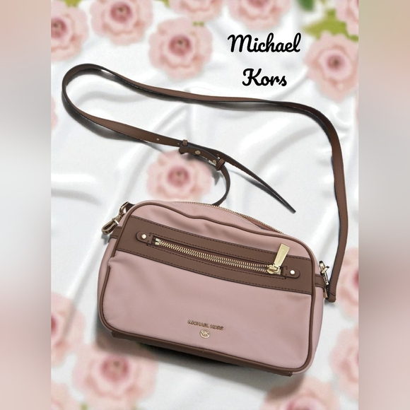 Michael Kors Crossbody pink purse never used Vintage - Picture 1 of 4